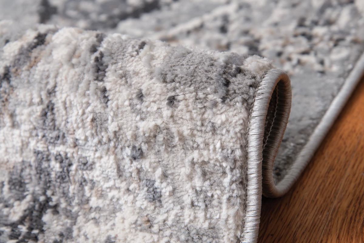 United Weavers Austin Gemology Onyx Rug - side close-up detail