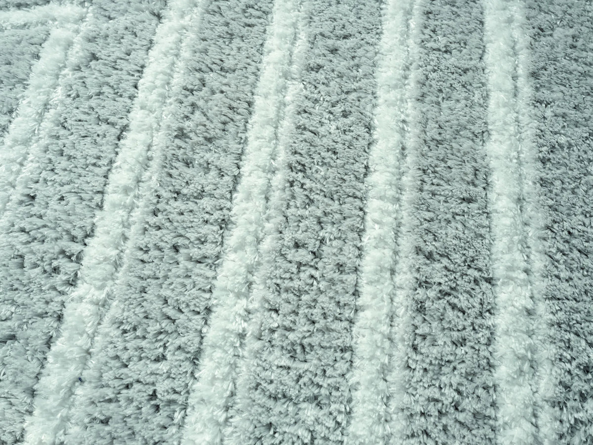United Weavers Barcelona Manresa Grey Rug - close-up detail