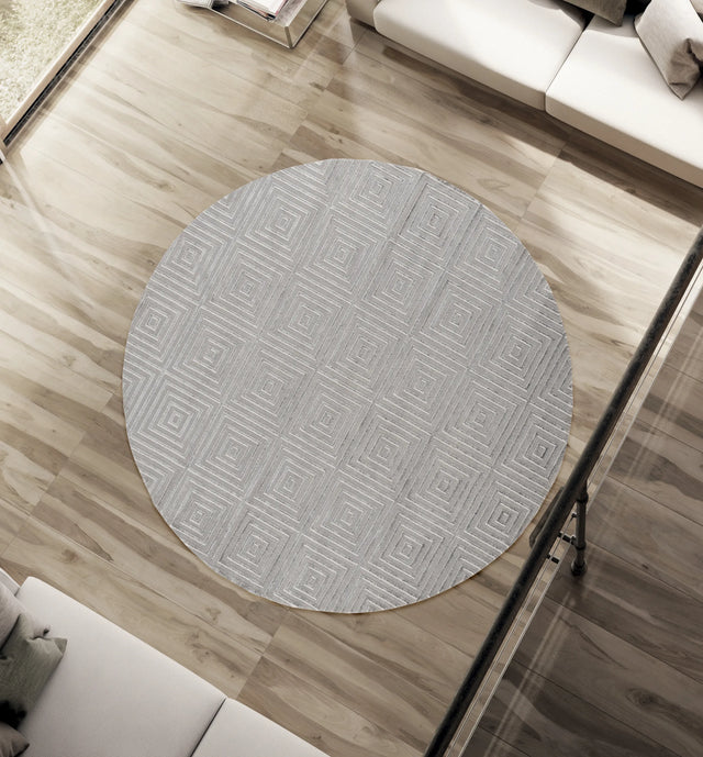 United Weavers Cascades Tehama Silver Rug - round room scene