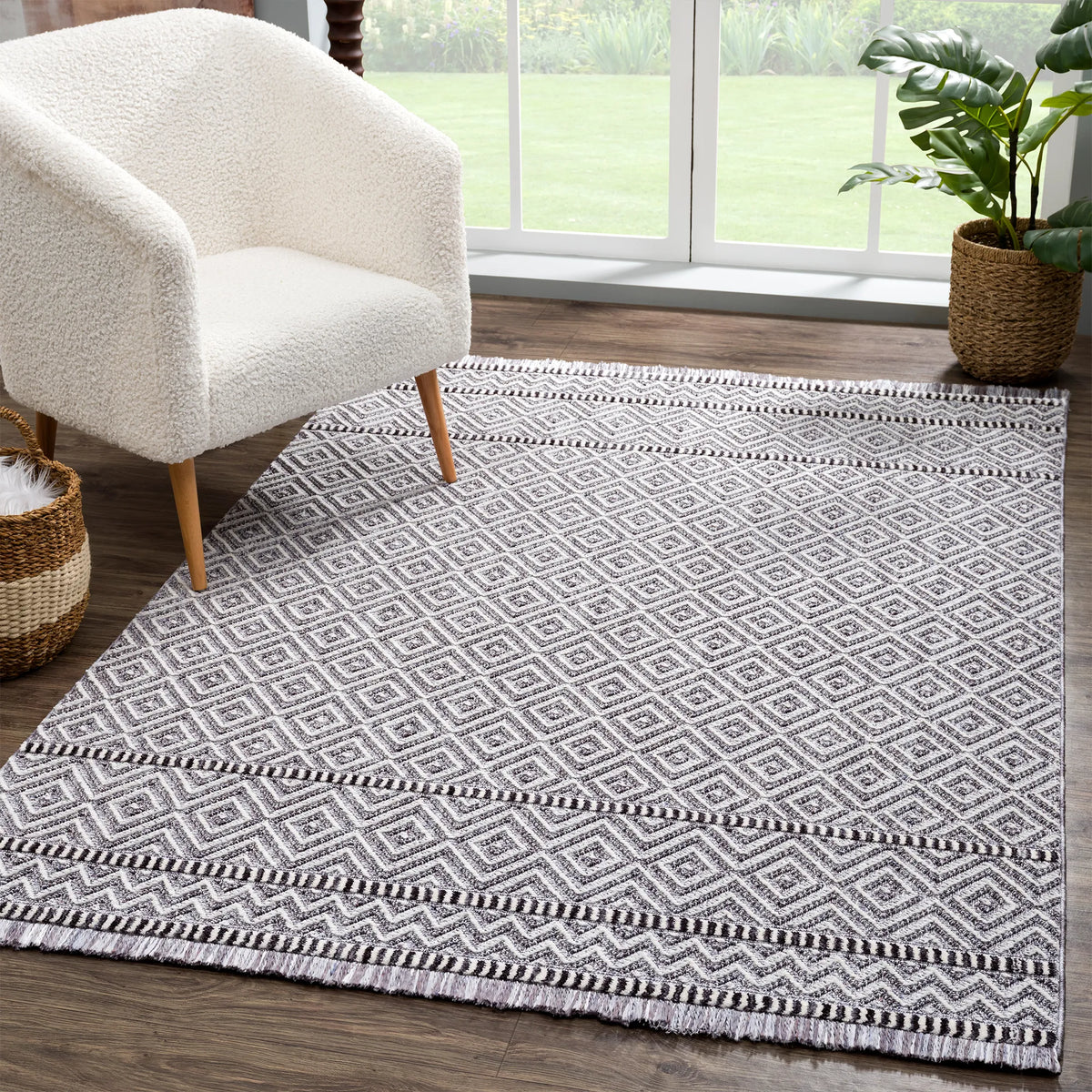 United Weavers Chelsea Houska Grey Rug - room scene