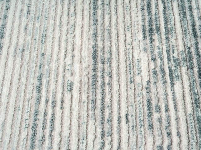 United Weavers Crockett Serene Grey Rug - close-up detail