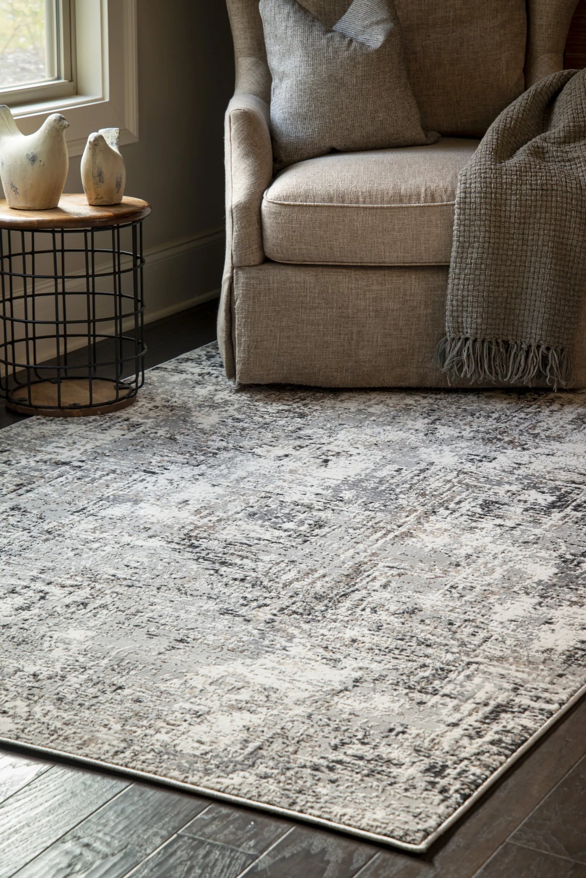 United Weavers Eternity Mizar Charcoal Rug - room scene