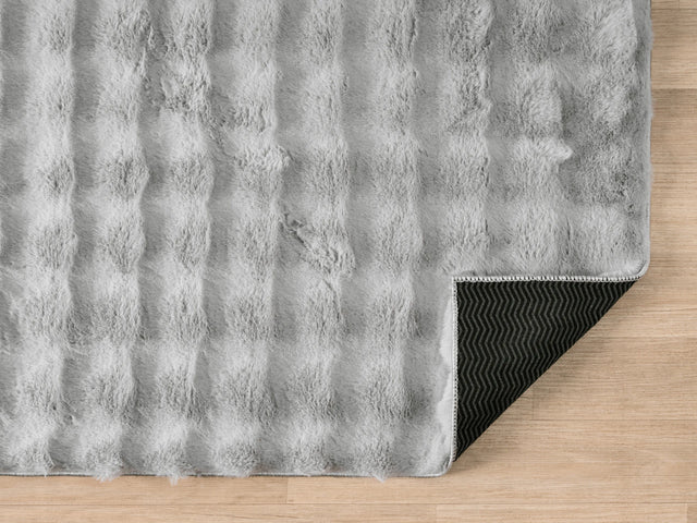 United Weavers Lavish Bubble Lush Silver Rug - backing detail