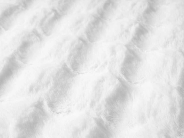 United Weavers Lavish Bubble Lush White Rug - close-up detail