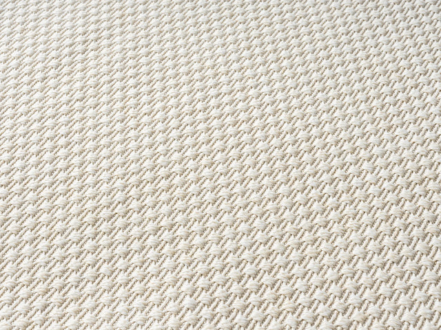 United Weavers Terrace Sunlit Dunes Cream Rug - close-up detail