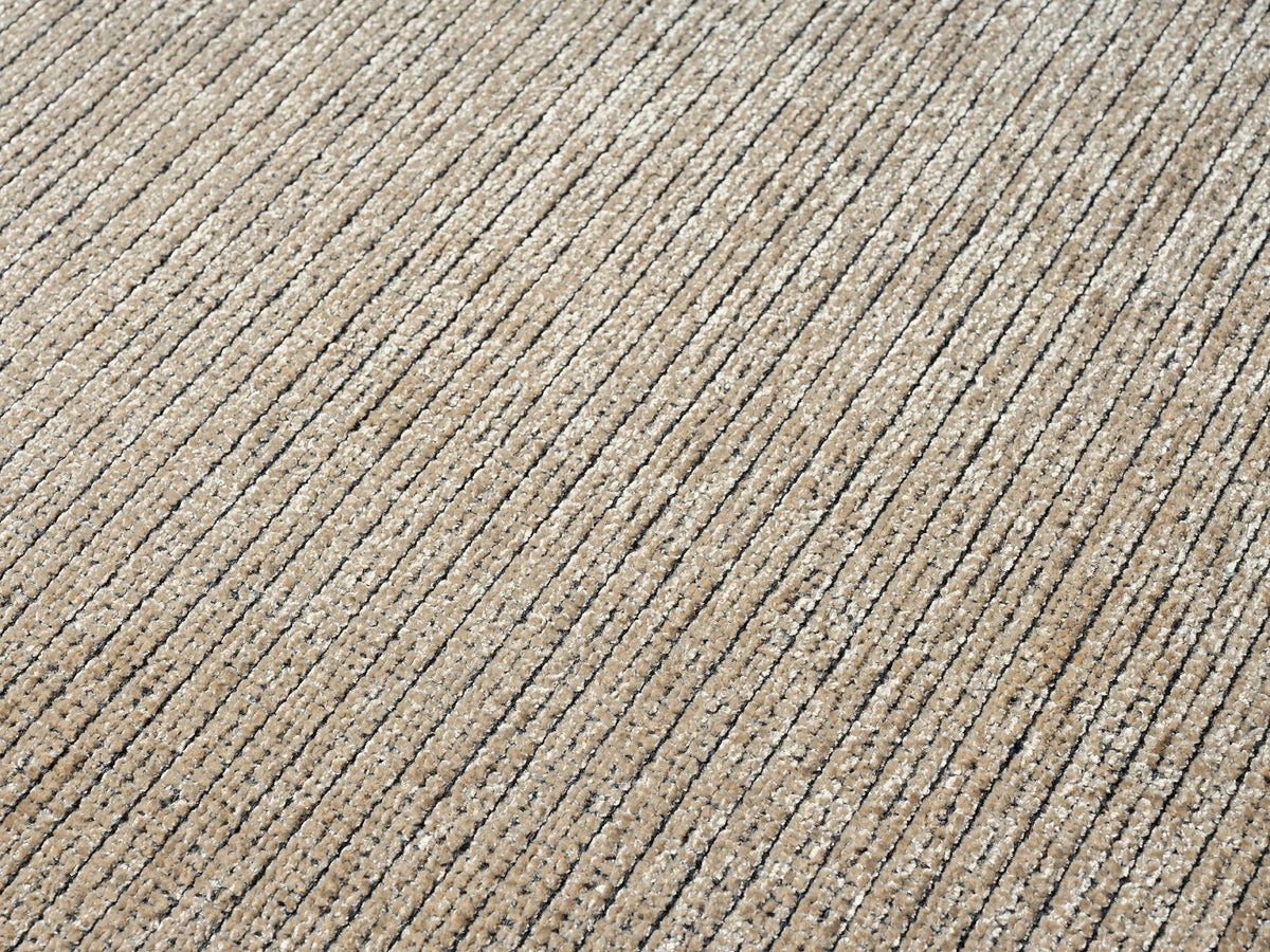 United Weavers Emerson Glory Beige Rug - close-up detail