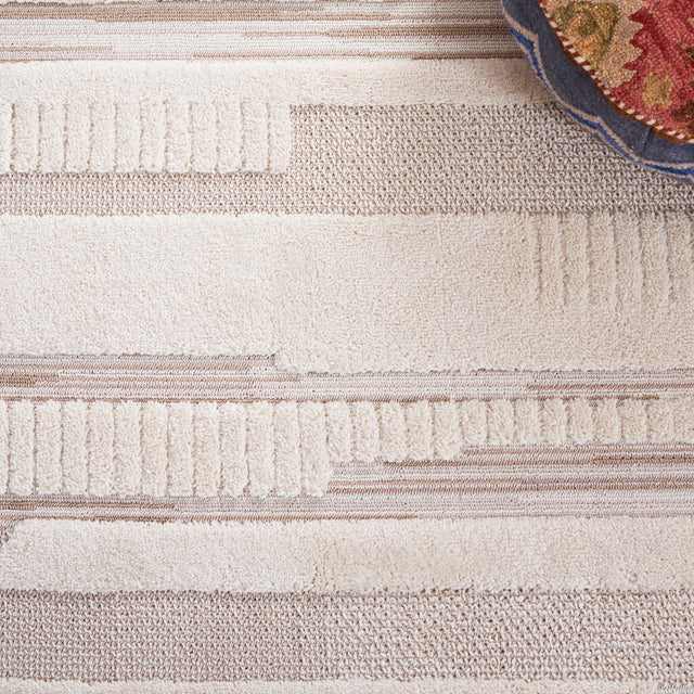 Safavieh Urban Urb200A Ivory/Beige Rug.