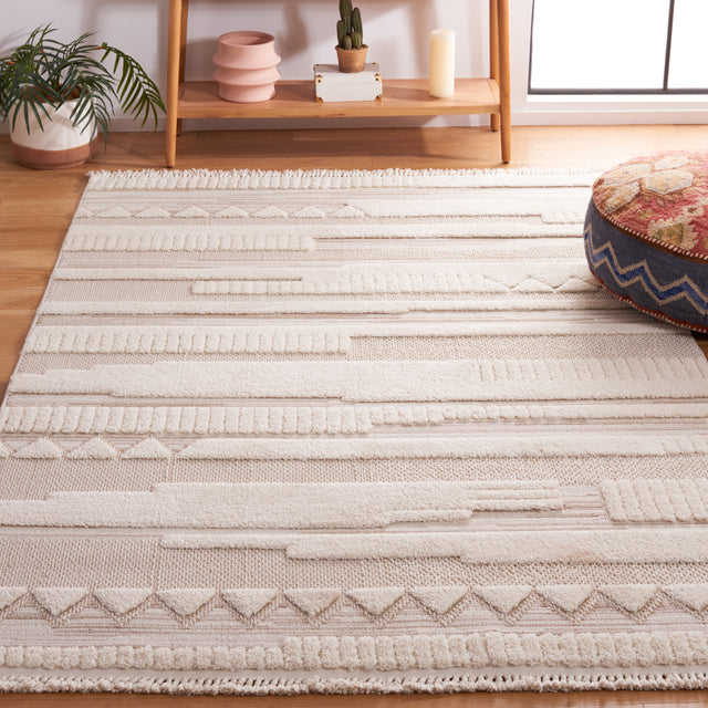 Safavieh Urban Urb200A Ivory/Beige Rug.