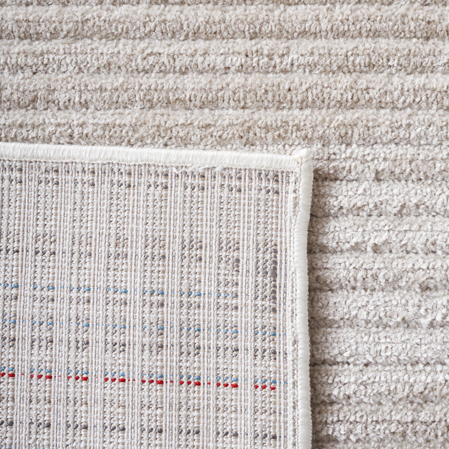 Safavieh Vision Vsn102A Beige Rug.