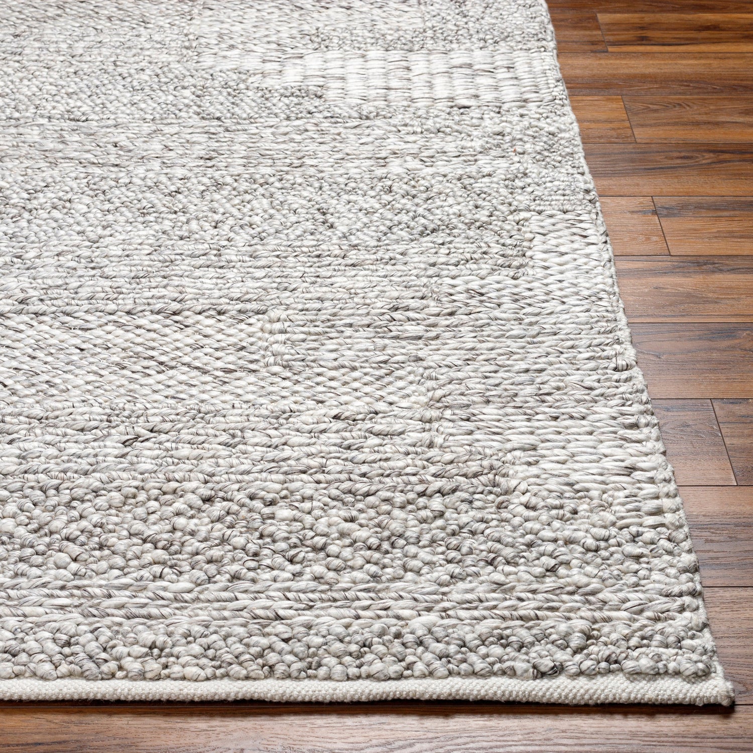 Surya Vesta Vst-2300 Pale Slate, Light Grey, Sterling Grey, Light Silver, Metallic - Silver, Pewter Rug.