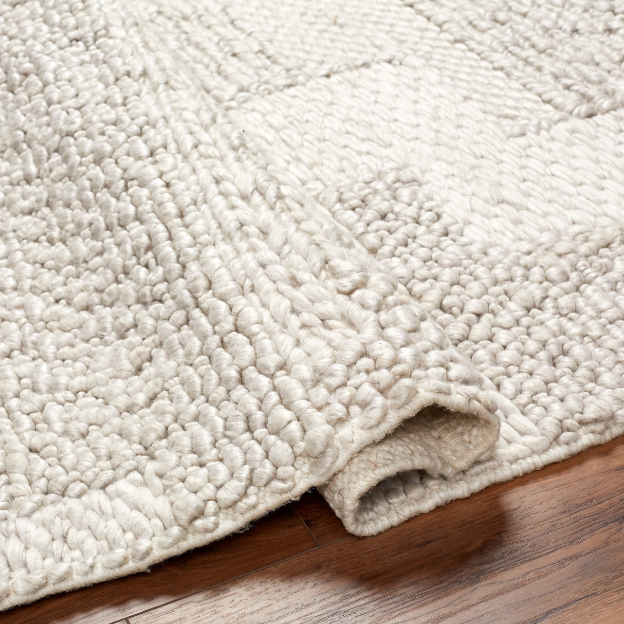 Surya Vesta Vst-2301 Light Grey, Sterling Grey, Light Silver Rug.