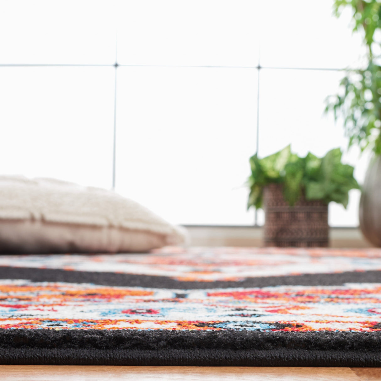 Safavieh Vintage Hamadan Vth225P Red/Black Rug.