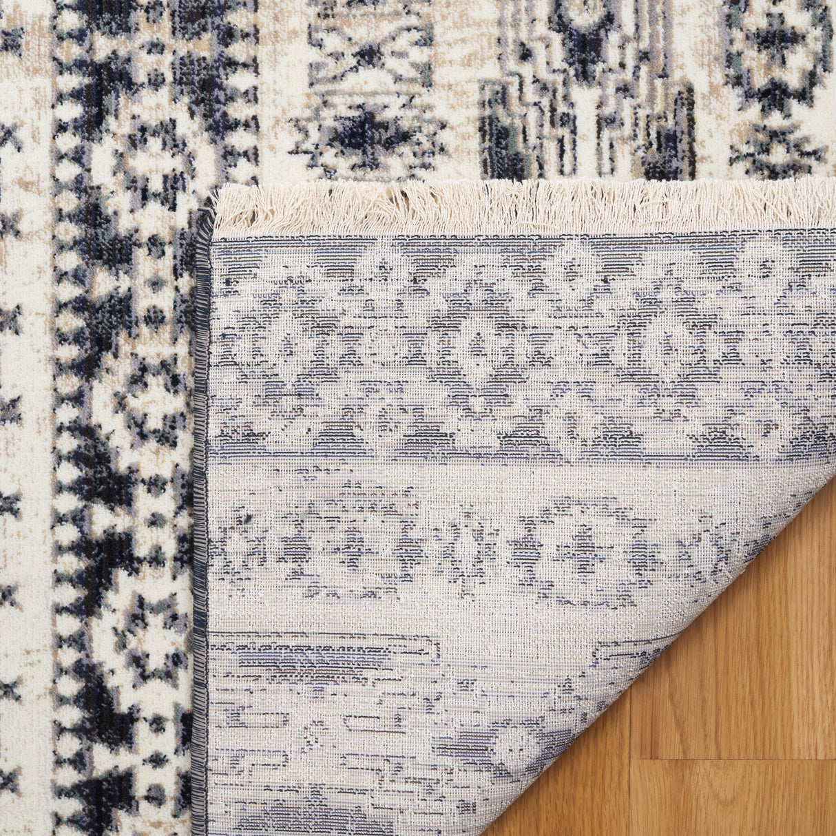 Safavieh Vintage Persian Vtp660G Ivory/Black Rug.