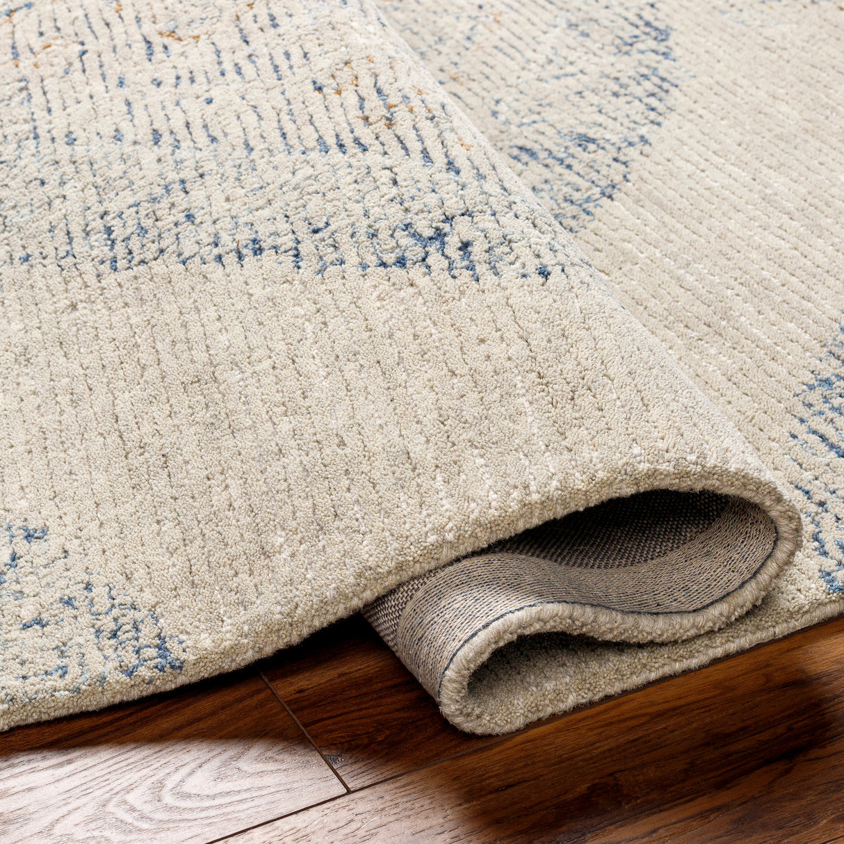 Surya Vivianne Vve-2301 Taupe, Tan, Medium Gray Rug.