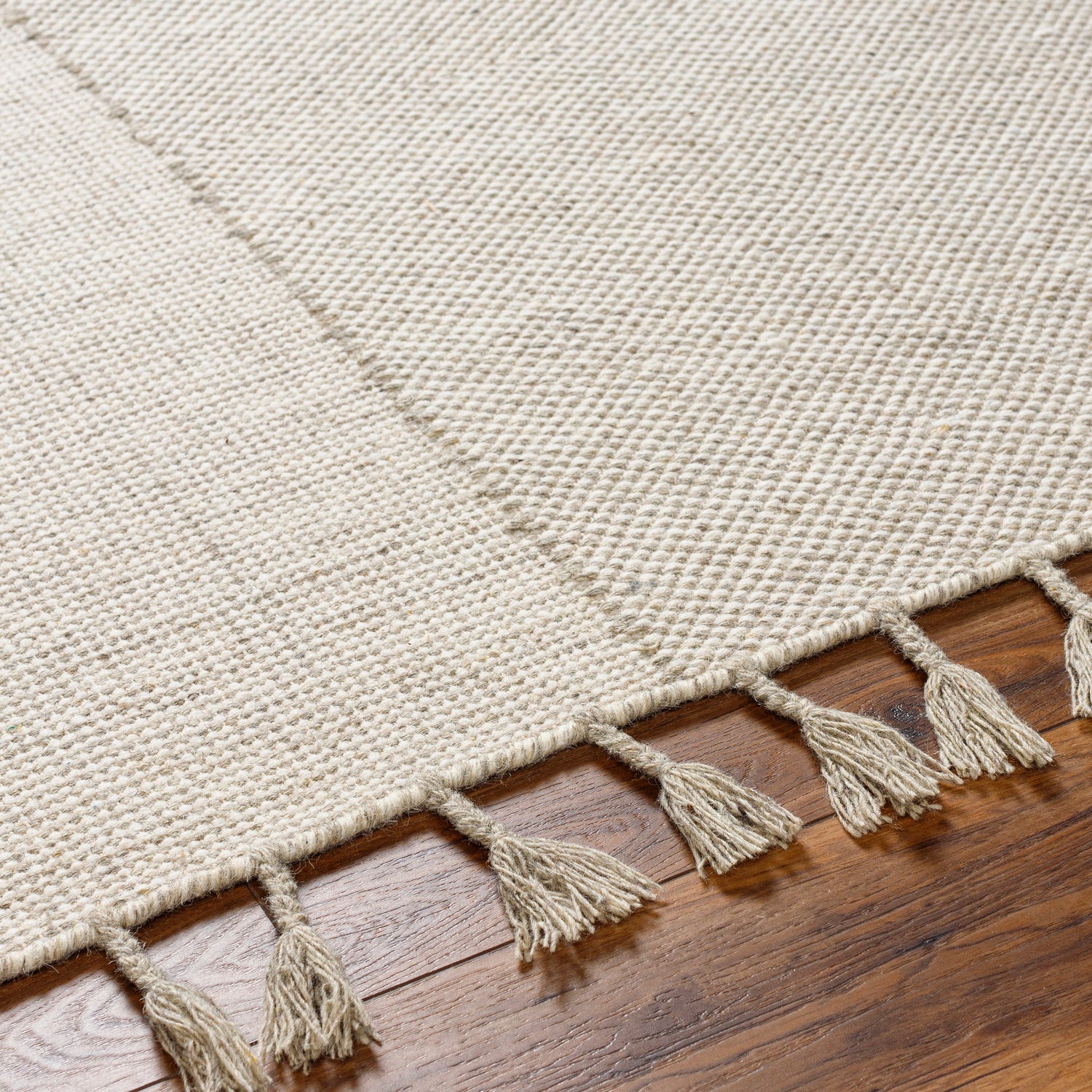 Surya Vivian Vvi-2300 Cream, Gray Rug.