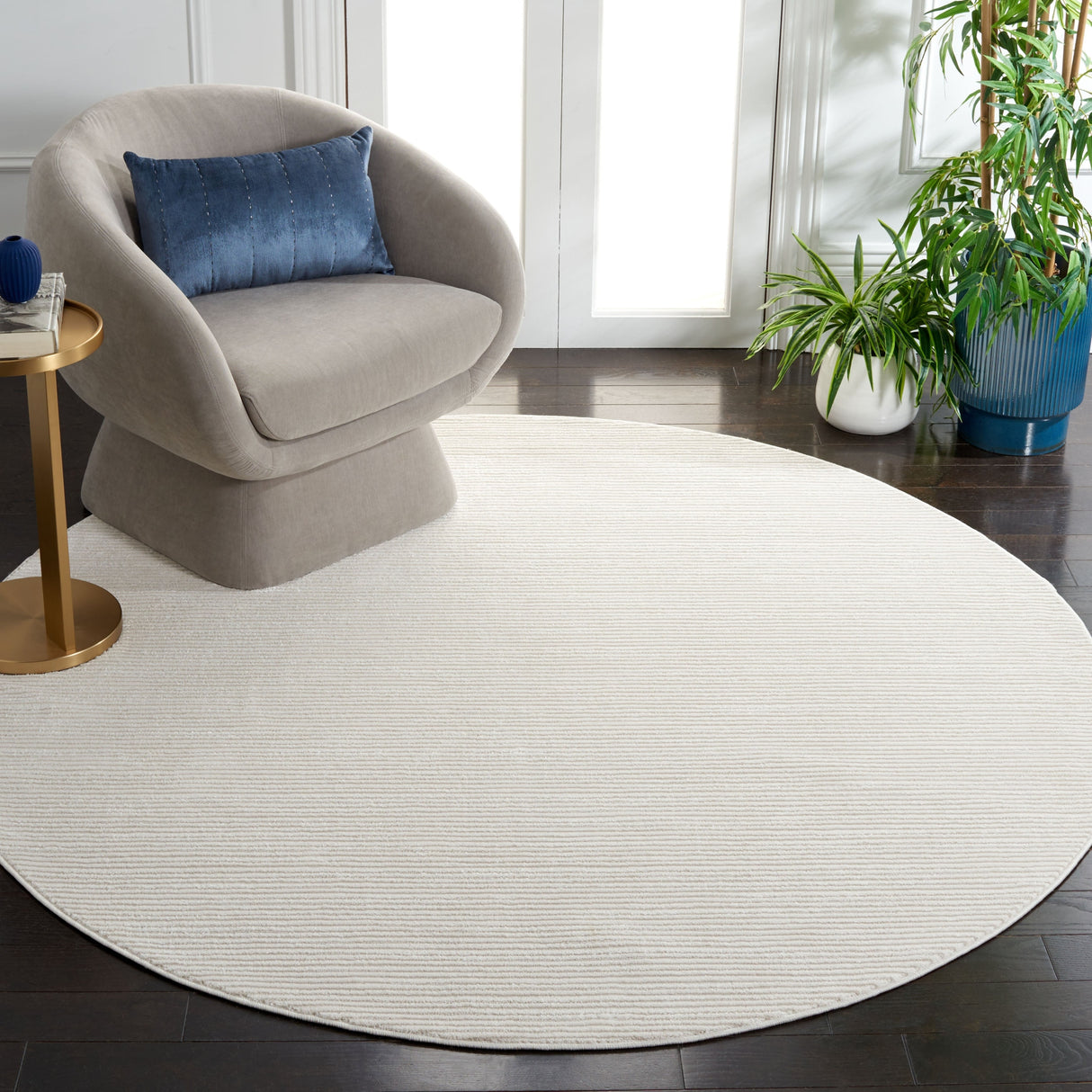 Safavieh Whisper Whs565A Ivory/Ivory Rug.