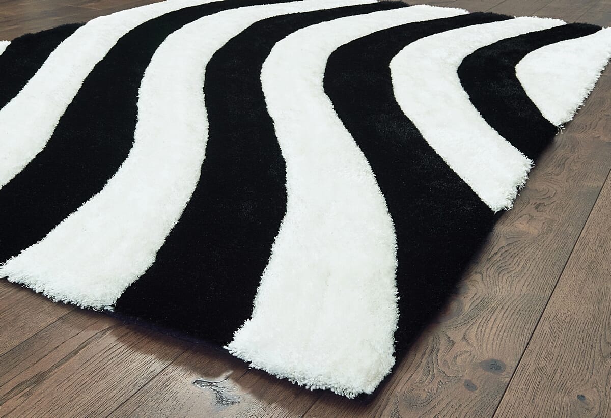 United Weavers Finesse Streamer Black (2100-21670) Rugs.