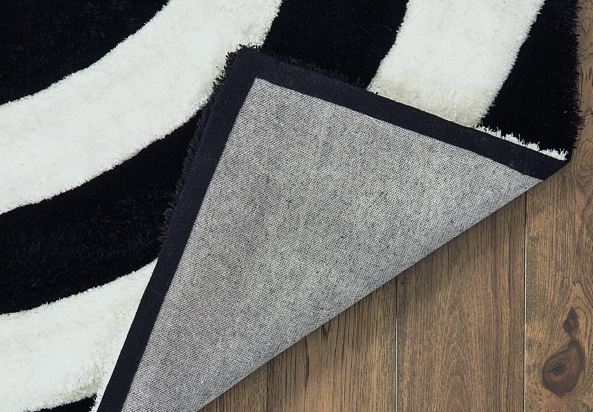 United Weavers Finesse Pinnacle Black (2100-21770) Rugs.