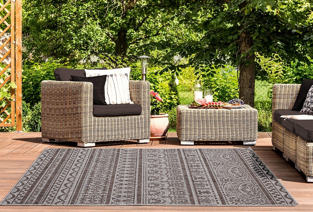 United Weavers Augusta Diani Brown (3900-10150) Rugs.