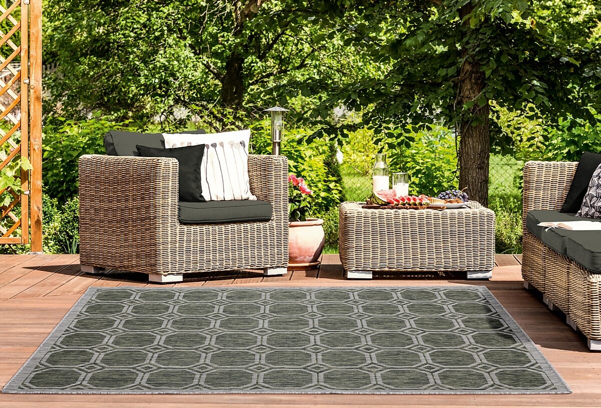 United Weavers Augusta Balos Green (3900-10645) Rugs.