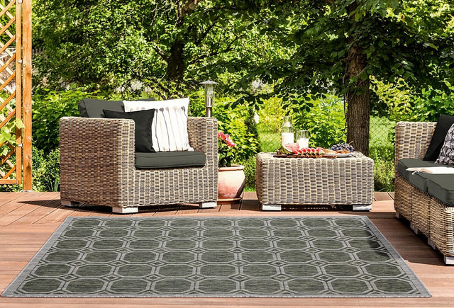 United Weavers Augusta Balos Green (3900-10645) Rugs.