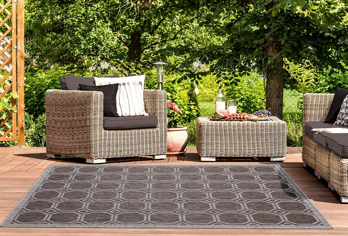 United Weavers Augusta Balos Brown (3900-10650) Rugs.