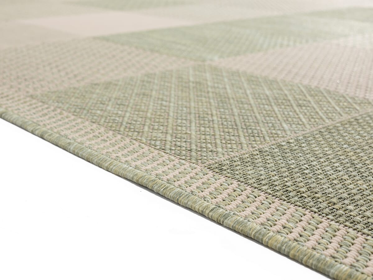 United Weavers Augusta Grand Anse Green (3900-10745) Rugs.