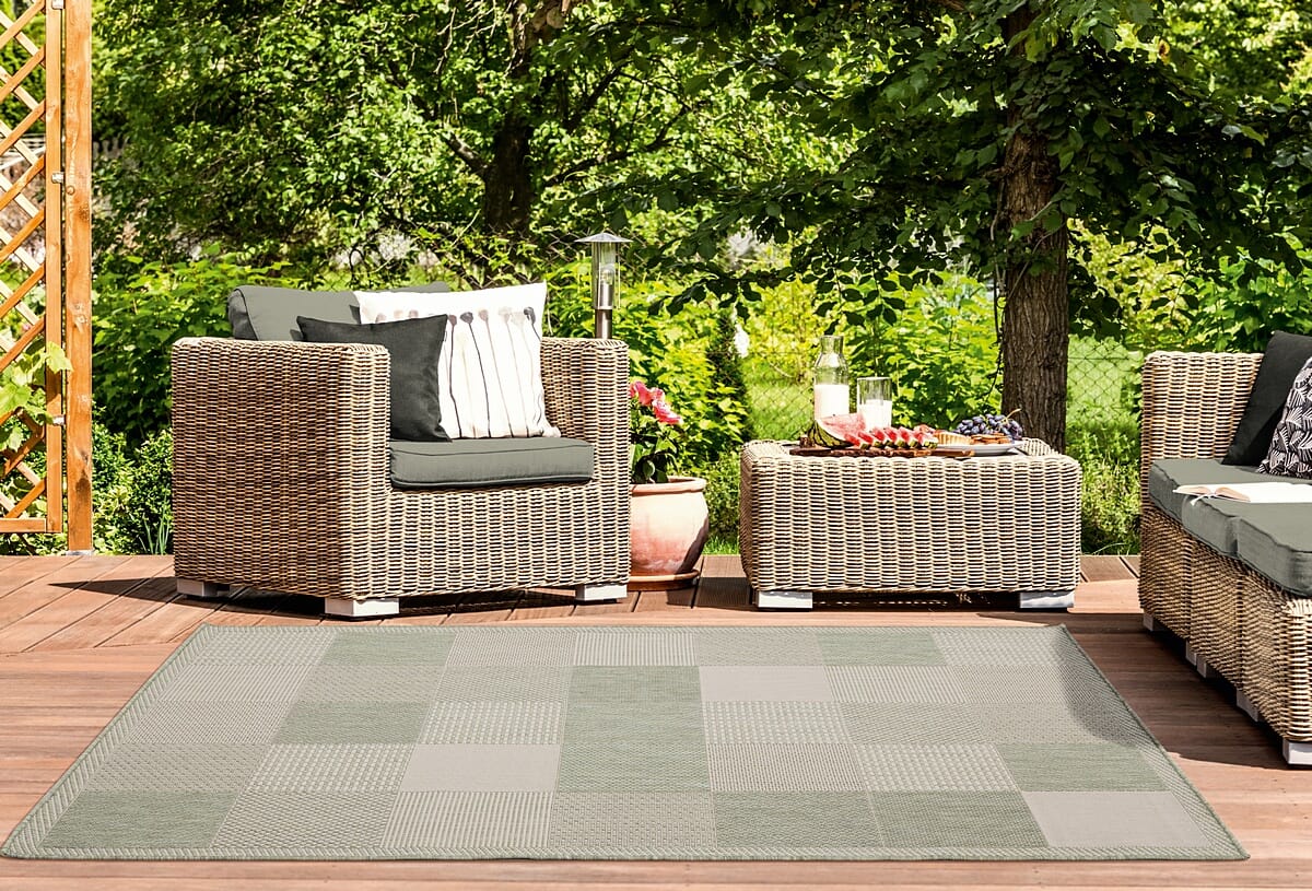 United Weavers Augusta Grand Anse Green (3900-10745) Rugs.