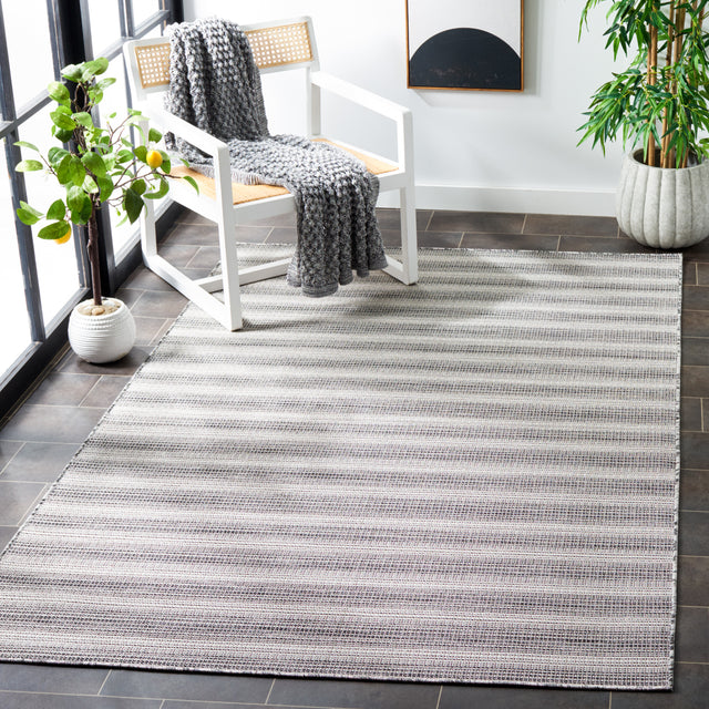 Safavieh Hampton Htn231Z Black/Ivory Rug.