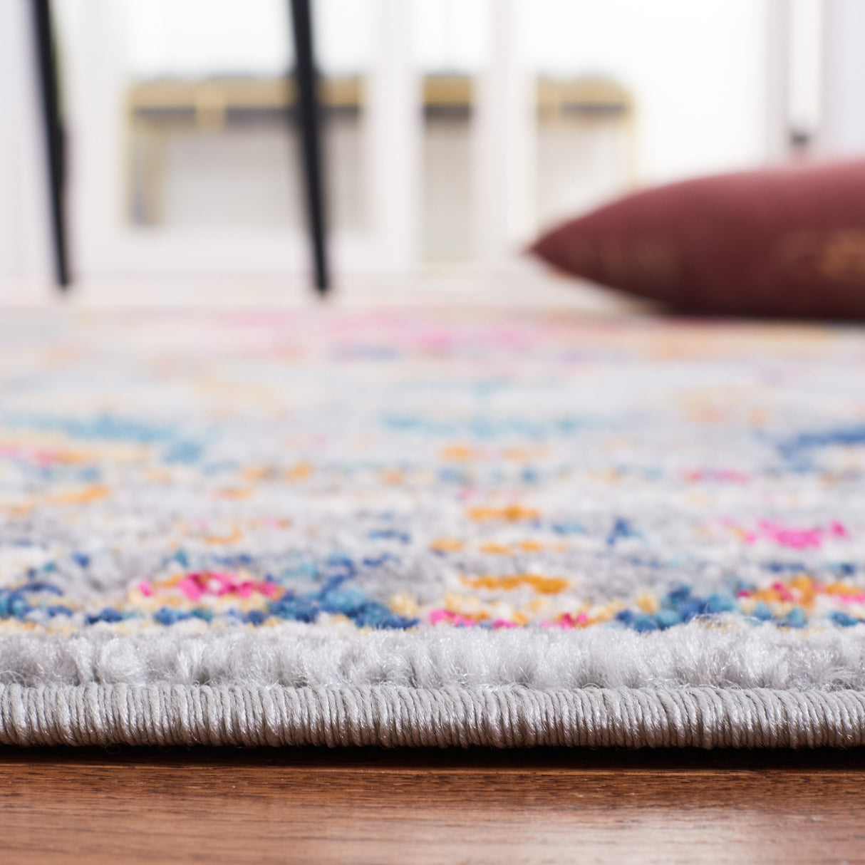 Safavieh Madison Mad154F Grey/Fuchsia Rug.
