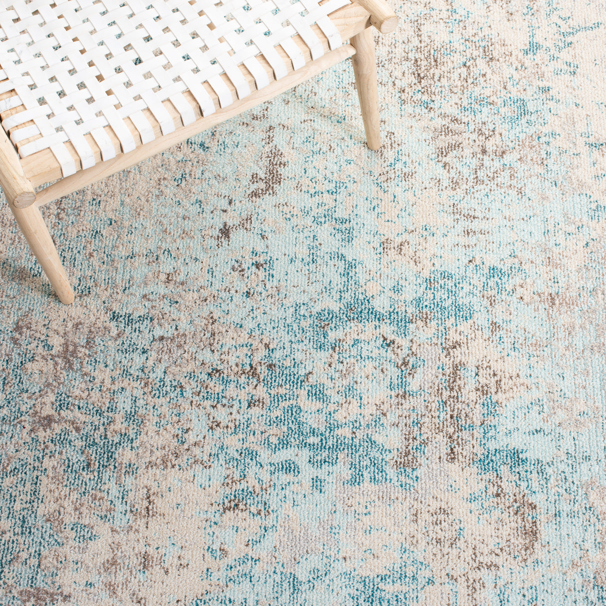 Safavieh Madison Mad453C Ivory/Teal Rug.