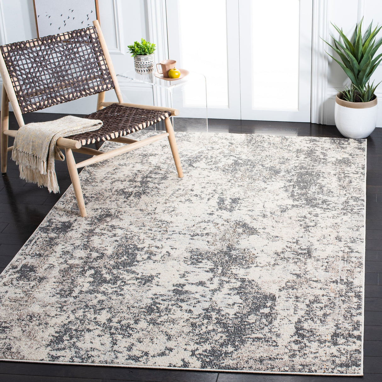 Safavieh Madison Mad453G Grey/Ivory Rug.