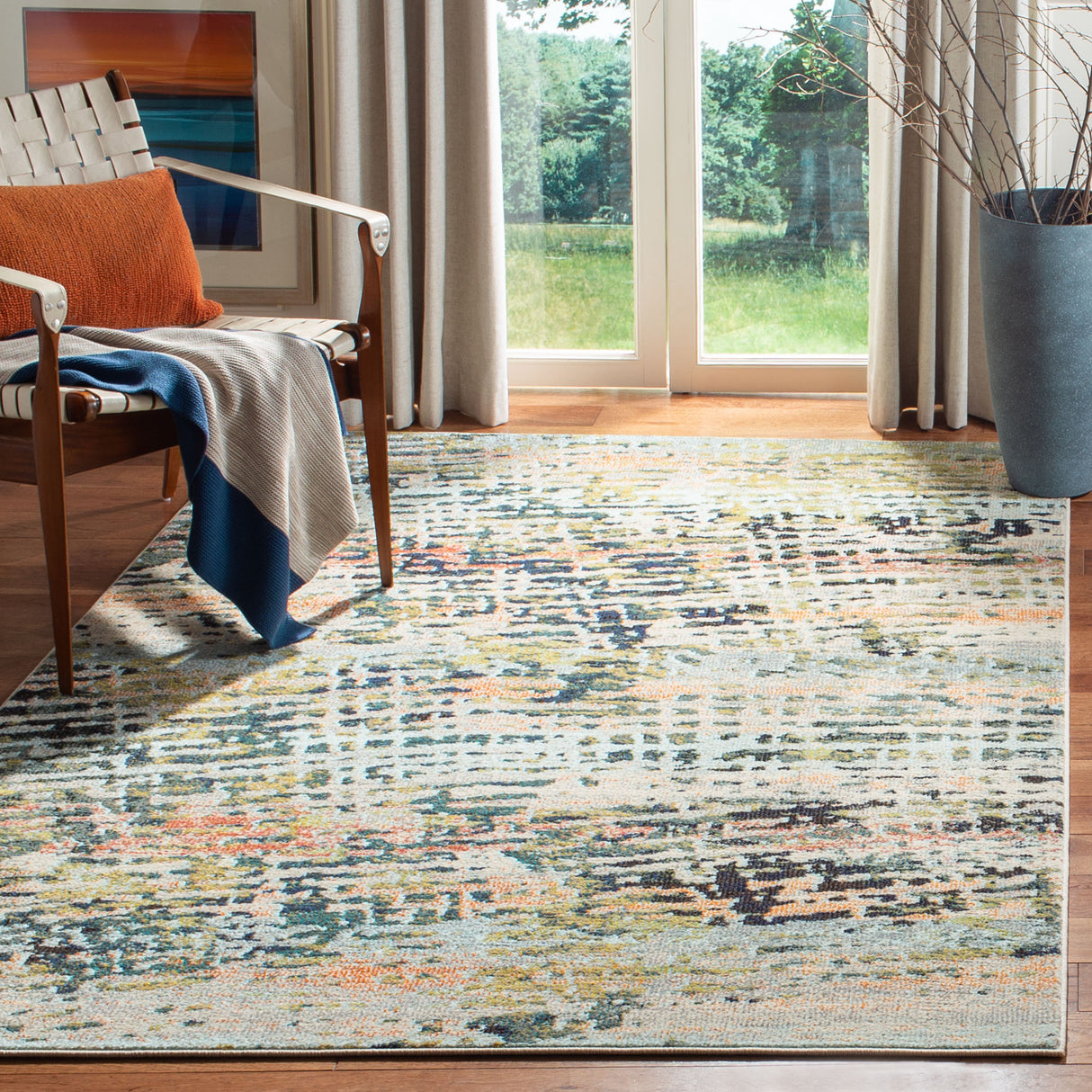 Safavieh Madison Mad454A Beige/Navy Rug.