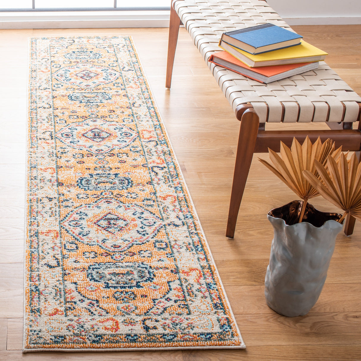 Safavieh Madison Mad468P Orange/Ivory Rug.