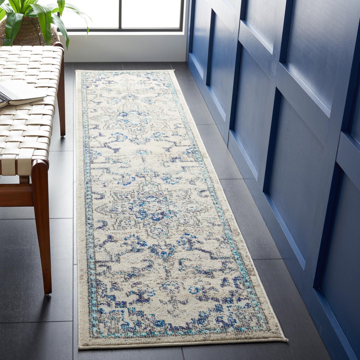 Safavieh Madison Mad473C Ivory/Grey Rug.