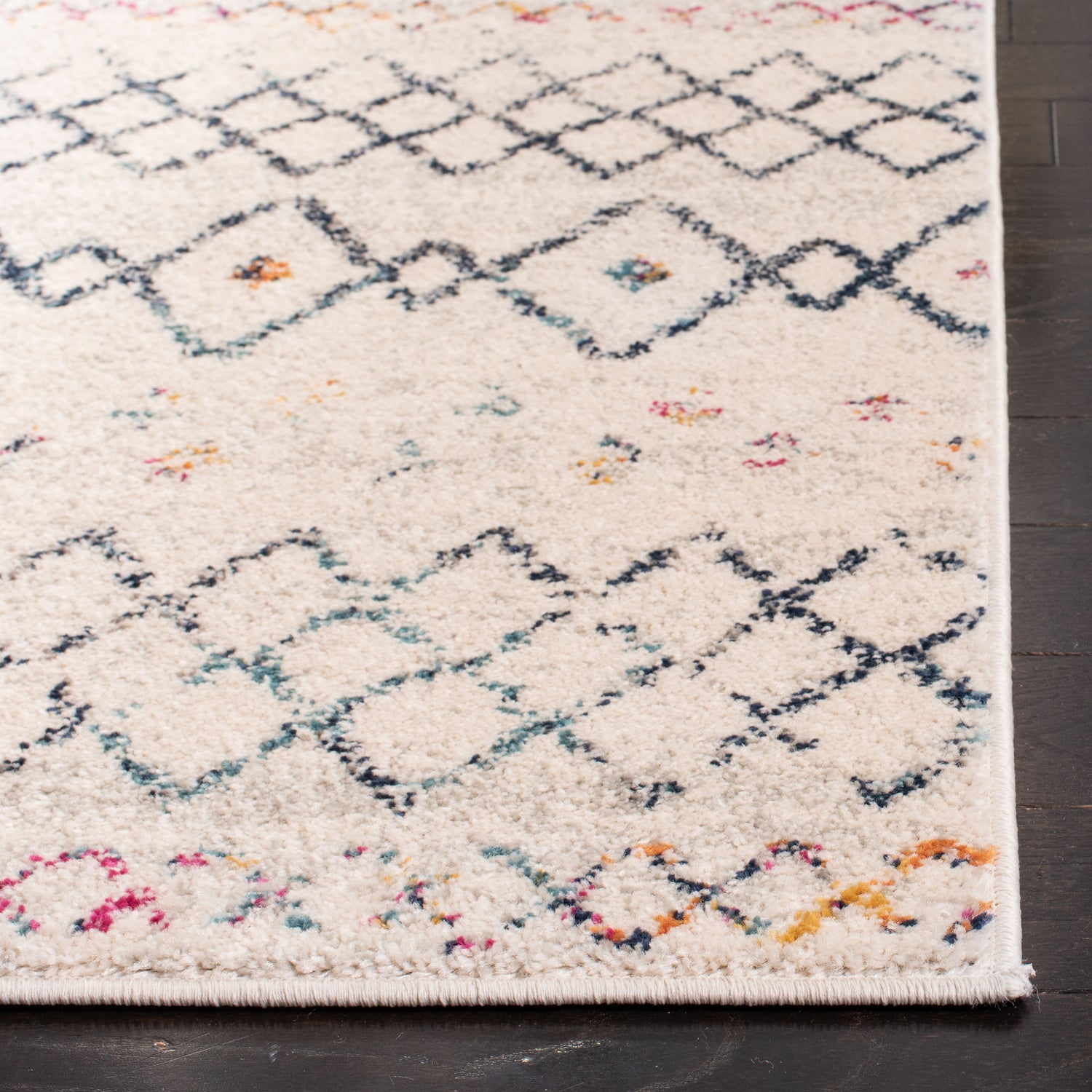 Safavieh Madison Mad798B Ivory/Dark Blue Rug.