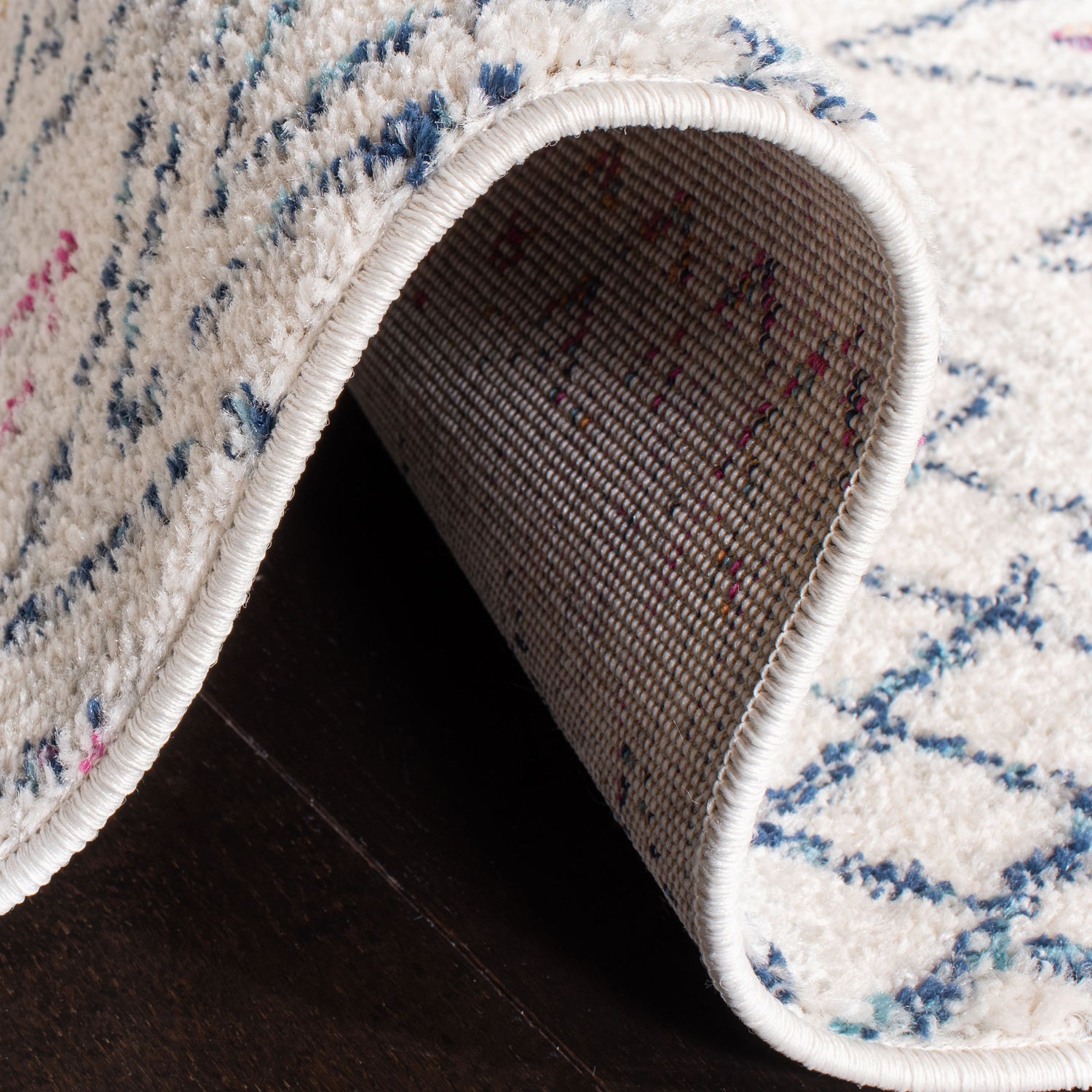 Safavieh Madison Mad798B Ivory/Dark Blue Rug.