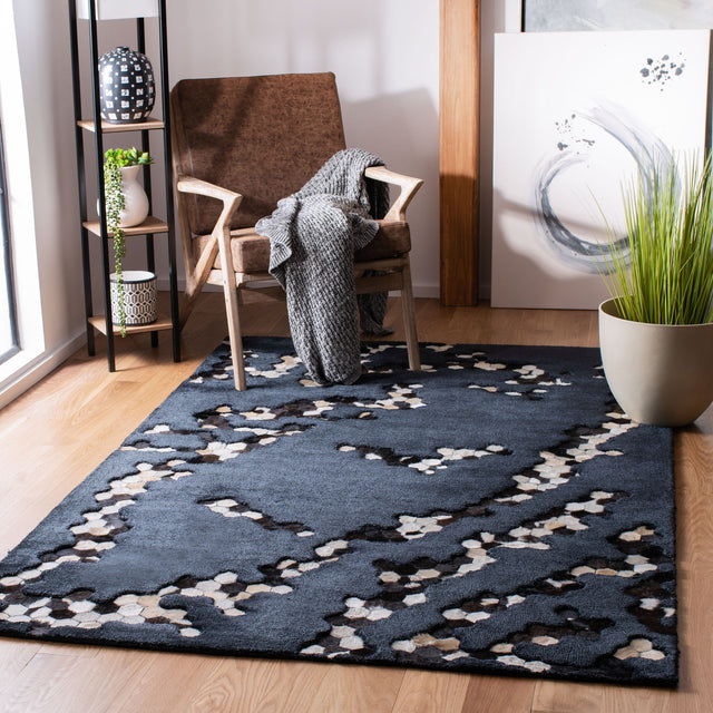 Safavieh Manhattan Man101Z Black Rug.