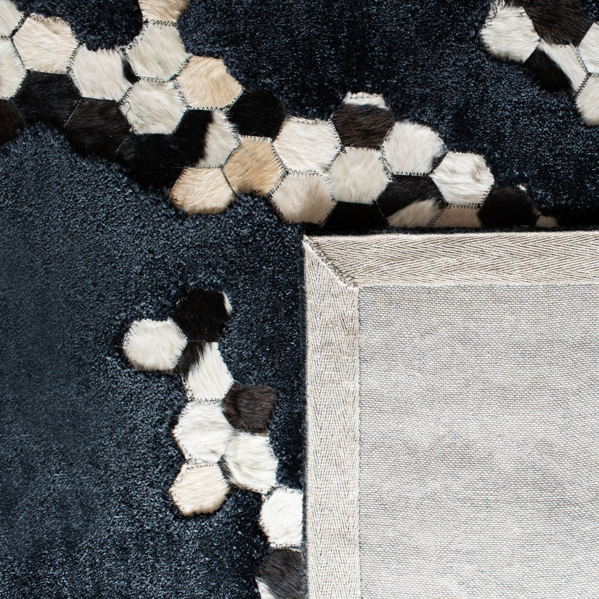 Safavieh Manhattan Man101Z Black Rug.