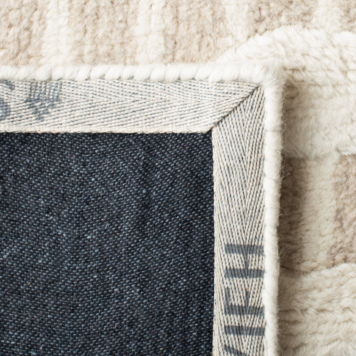 Safavieh Manhattan Man159B Beige/Ivory Rugs.