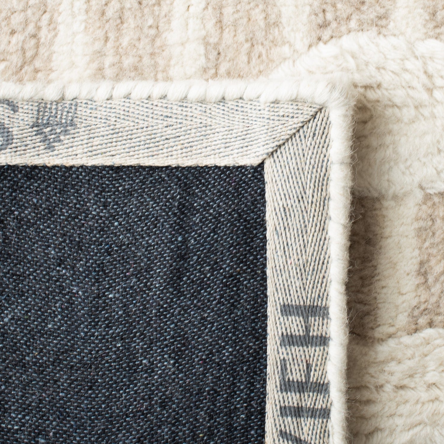 Safavieh Manhattan Man159B Beige/Ivory Rugs.