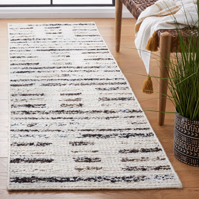 Safavieh Manhattan Man350A Ivory/Dark Brown Rug.