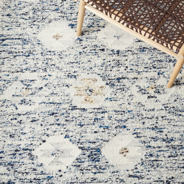 Safavieh Manhattan Man351A Ivory/Blue Rug.
