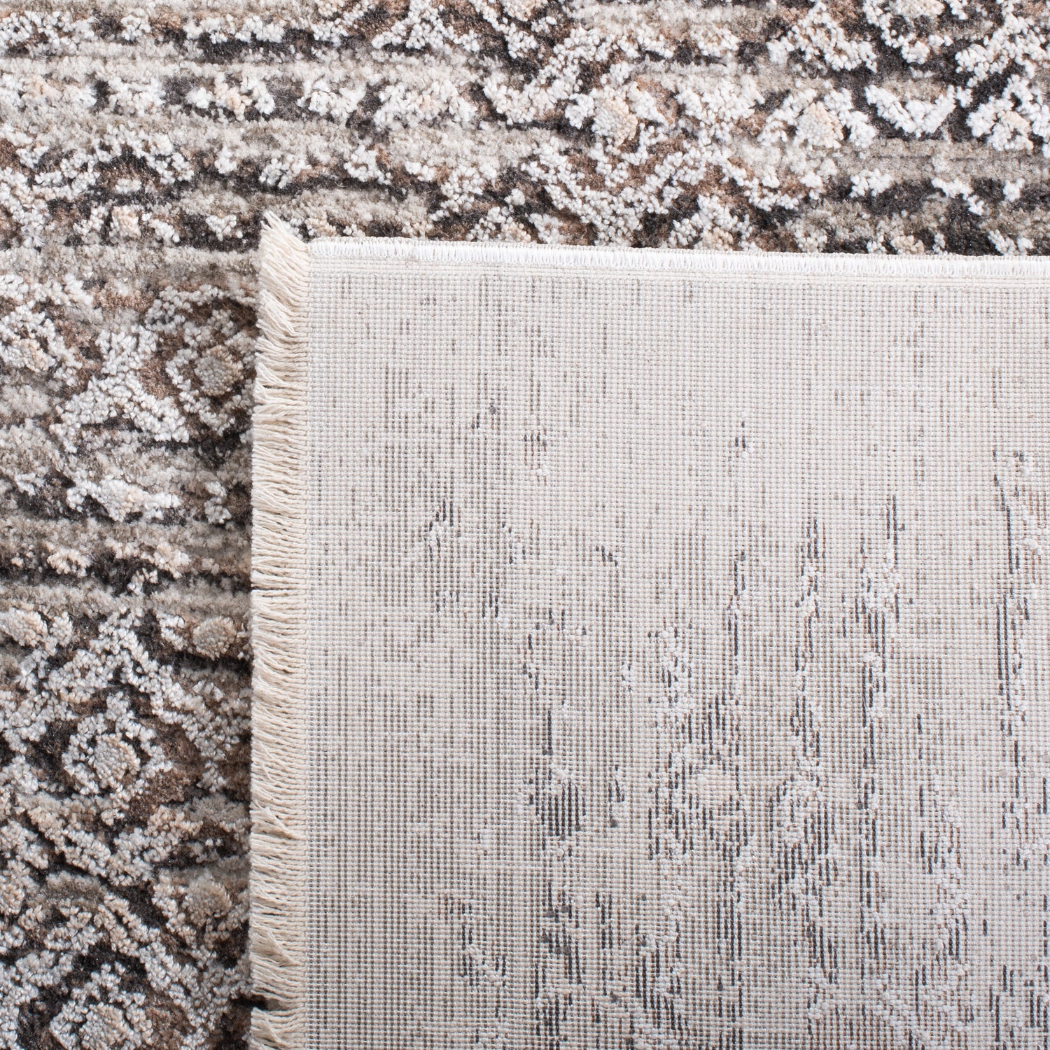 Safavieh Mayflower May257A Ivory/Grey Rugs.
