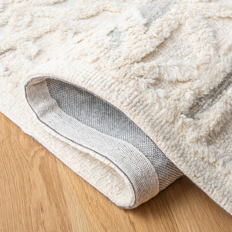 Safavieh Metro Met110A Ivory/Grey Rugs.