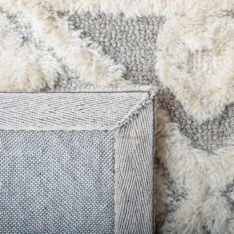 Safavieh Metro Met110A Ivory/Grey Rugs.