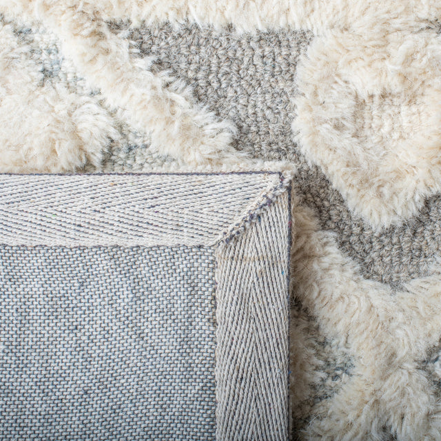 Safavieh Metro Met110A Ivory/Grey Rugs.