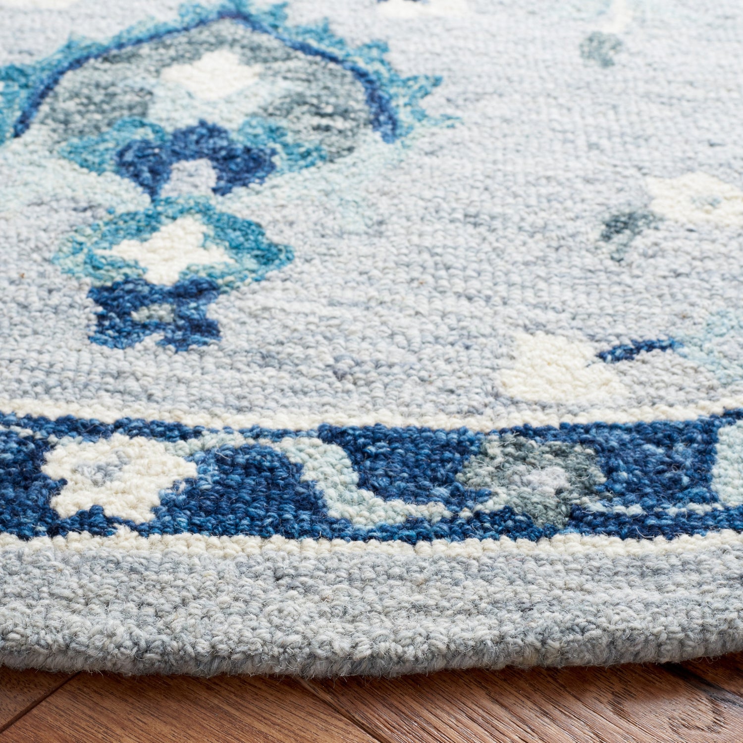 Safavieh Metro Met121M Blue/Ivory Rugs.