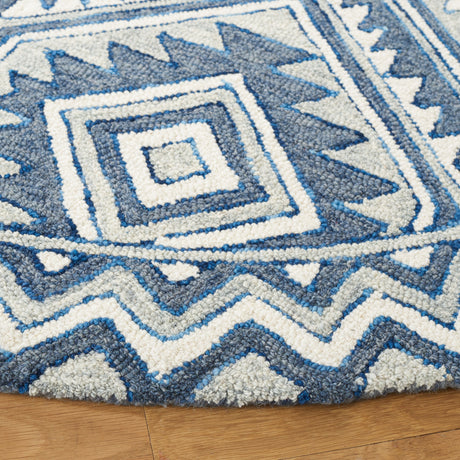 Safavieh Metro Met122M Blue/Ivory Rugs.