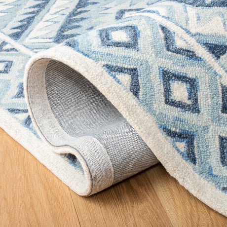 Safavieh Metro Met123M Blue/Ivory Rugs.